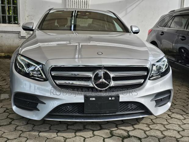 Mercedes-Benz E200 2019 Silver