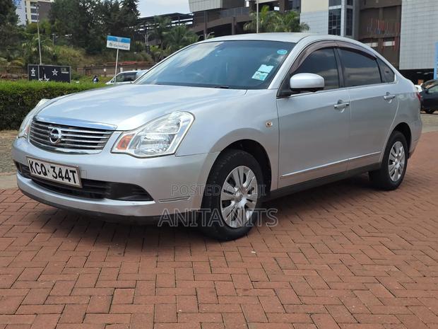 Nissan Bluebird 2011 Silver