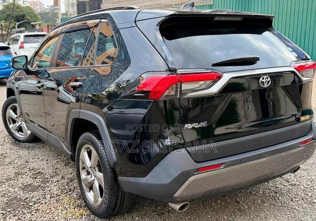 Toyota RAV4 2020 Black