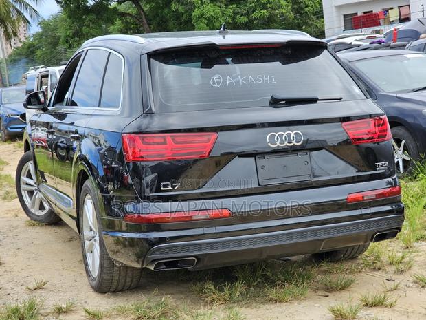 Audi Q7 2018 Black