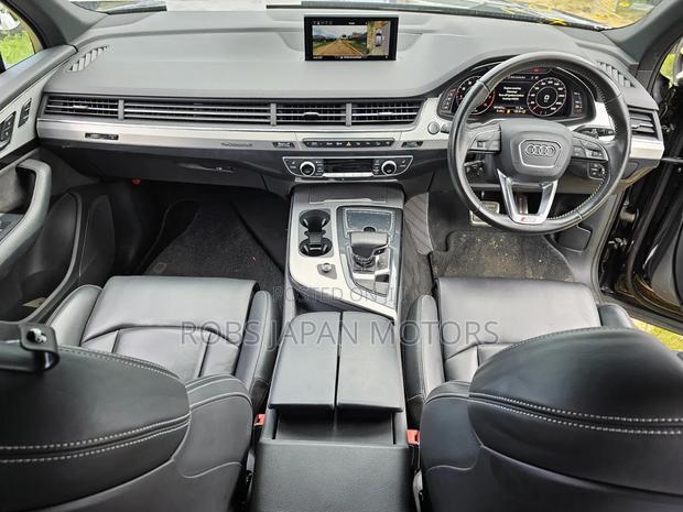 Audi Q7 2018 Black