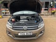 Volkswagen Tiguan 2.0 S 4Motion 2012 Gold for sale