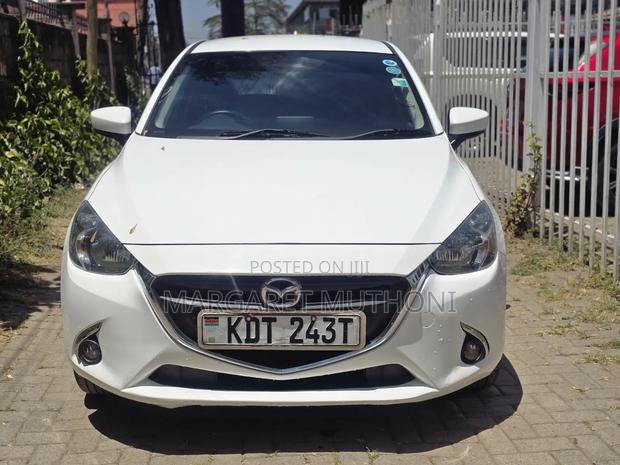 Mazda Demio 2018 White