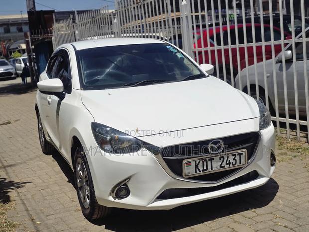 Mazda Demio 2018 White
