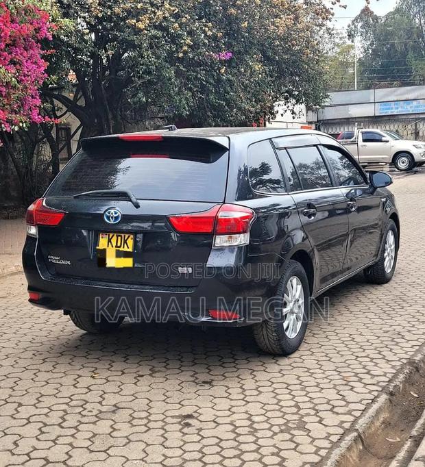 Toyota Corolla Fielder 2016 Black