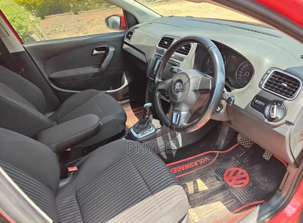 Volkswagen Polo 2012 Red