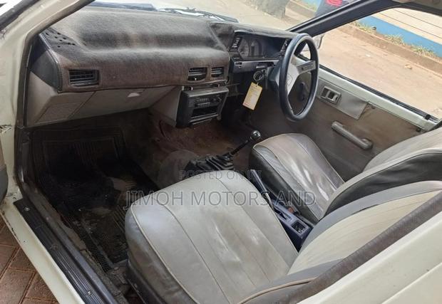 Toyota Corolla 1993 White