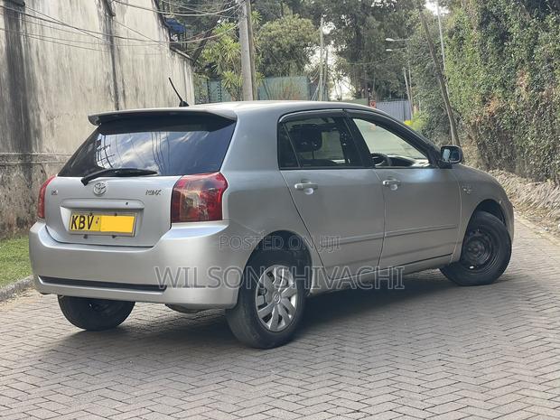 Toyota Corolla RunX 2006 Silver