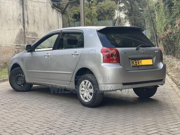 Toyota Corolla RunX 2006 Silver