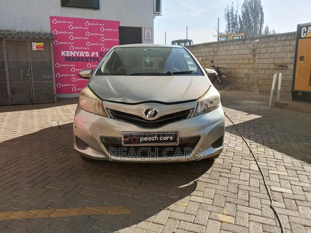 Toyota Vitz 2012 Green