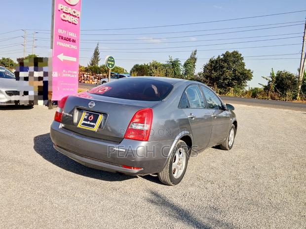 Nissan Primera 2005 Gray