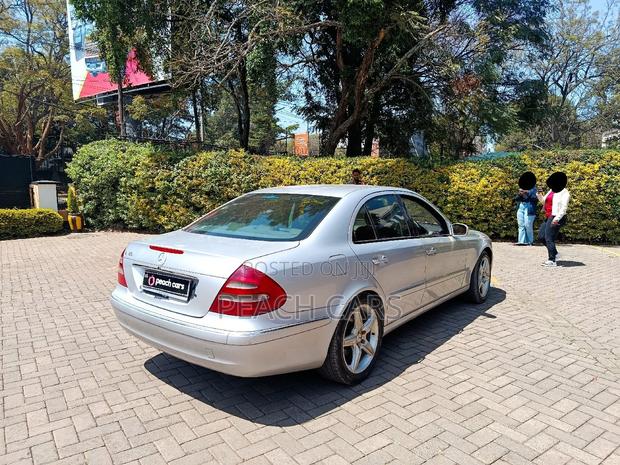 Mercedes-Benz E280 2006 Silver
