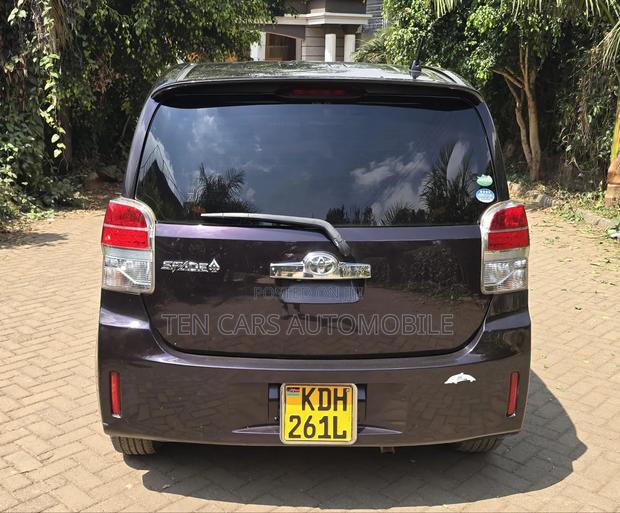 Toyota Spade 2015 Maroon