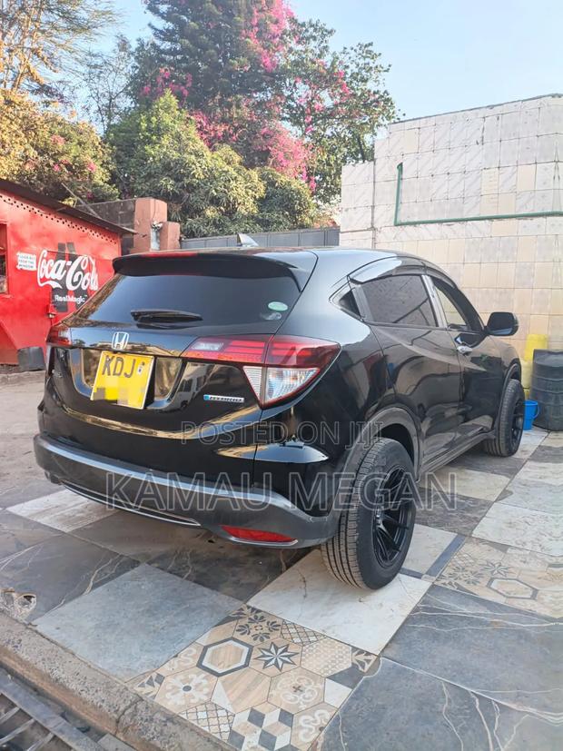 Honda Vezel 2015 Black