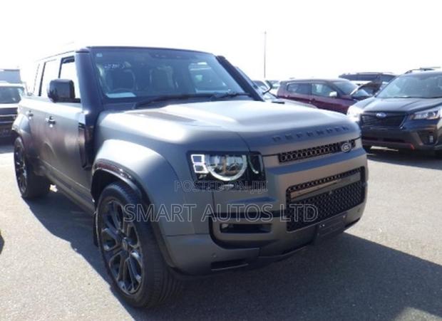 Land Rover Defender 110 P635 OCTA 2025 Gray