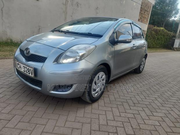 Toyota Vitz 2009 Gray