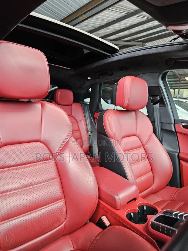 Porsche Macan 2017 Silver