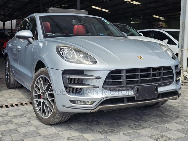 Porsche Macan 2017 Silver