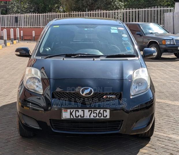 Toyota Vitz 2009 Black