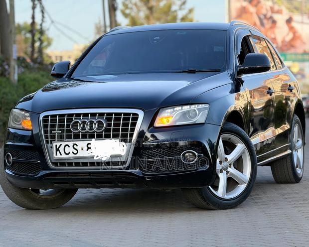 Audi Q5 2.0T Premium Quattro 2012 Black