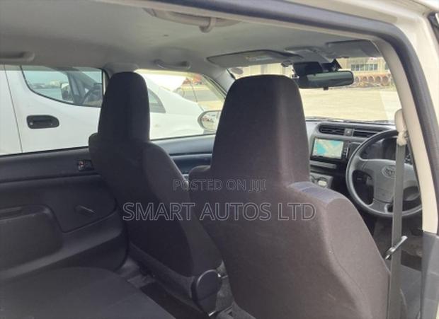 Toyota Probox 1.5 Hybrid GL 2021