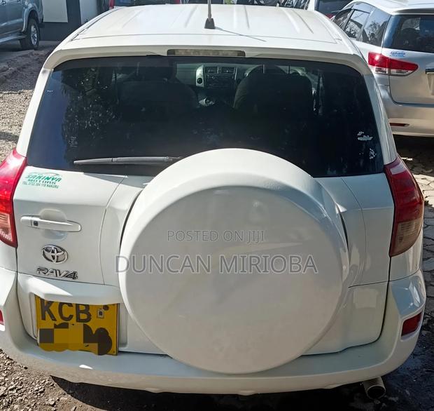 Toyota RAV4 2007 White