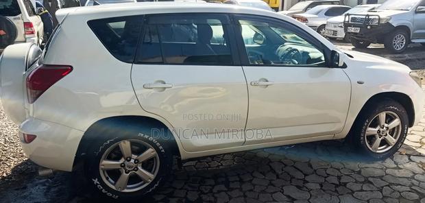 Toyota RAV4 2007 White
