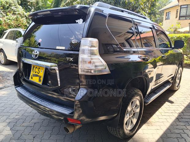 Toyota Land Cruiser Prado 2.7 i 2011 Black