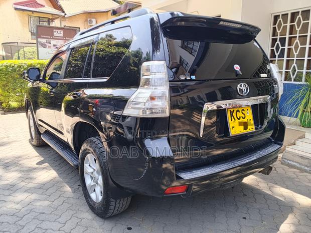 Toyota Land Cruiser Prado 2.7 i 2011 Black