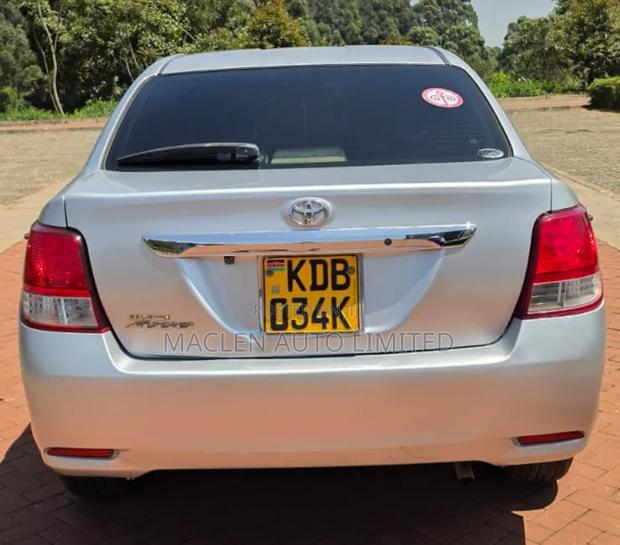 Toyota Axio 2014 Silver