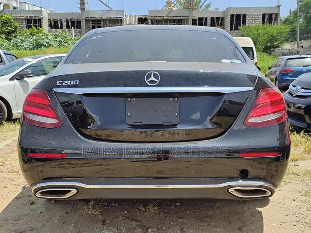 Mercedes-Benz E200 2019 Matt Black