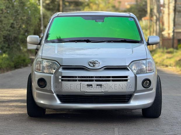Toyota Probox 2018 Silver