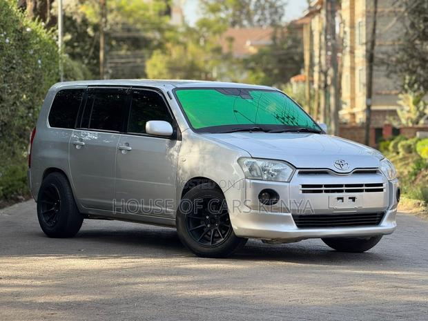 Toyota Probox 2018 Silver