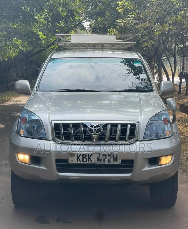 Toyota Land Cruiser Prado 2004 Silver