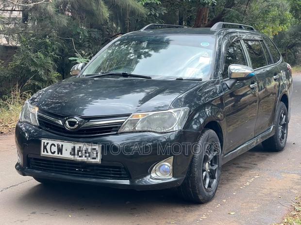 Toyota Corolla Fielder 2013 Black