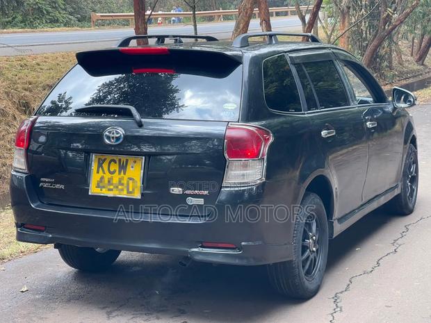 Toyota Corolla Fielder 2013 Black