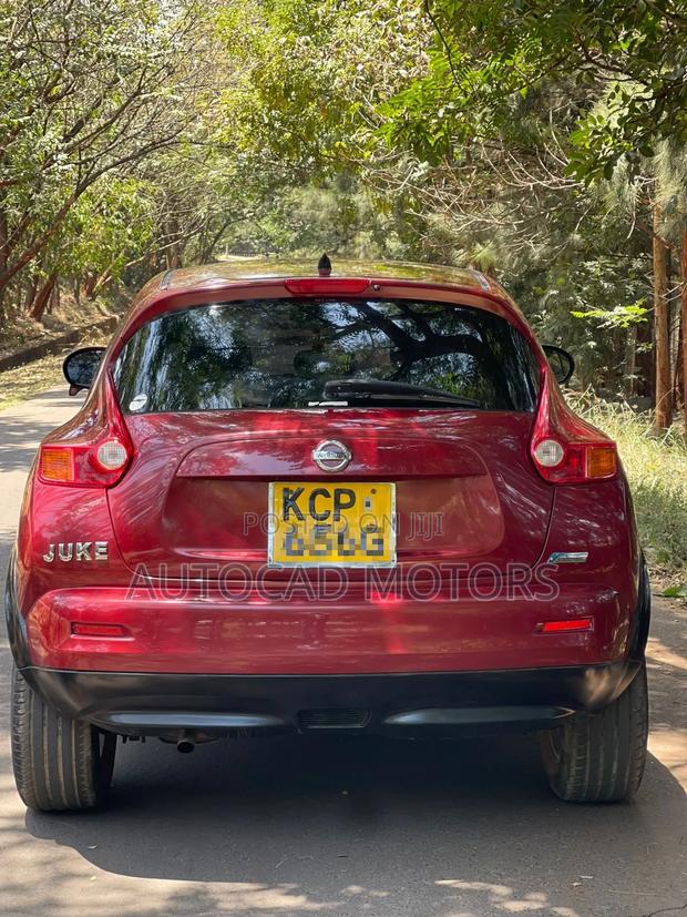 Nissan Juke 2011 Maroon