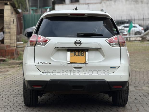 Nissan X-Trail 2014 White