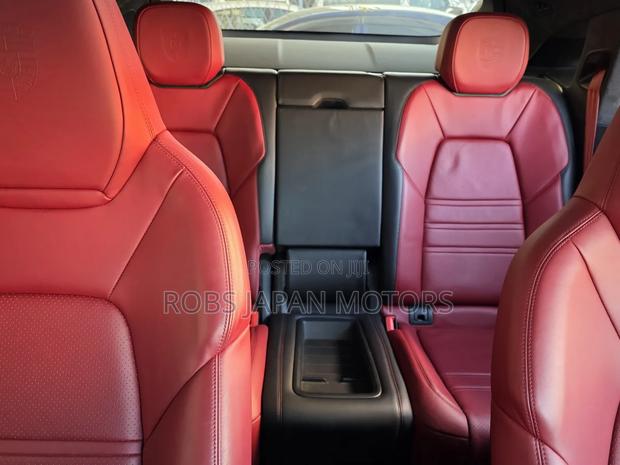 Porsche Cayenne 2020 Black