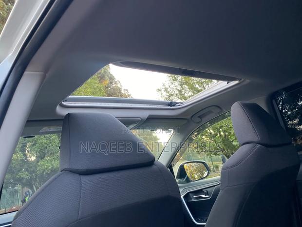 Toyota RAV4 2019 White