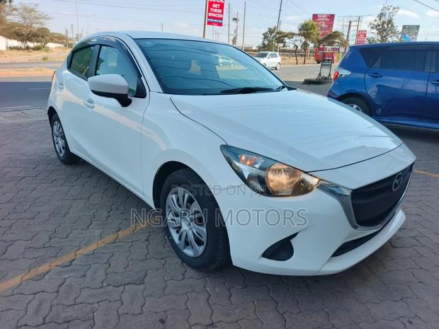 Toyota Vitz 2019 White