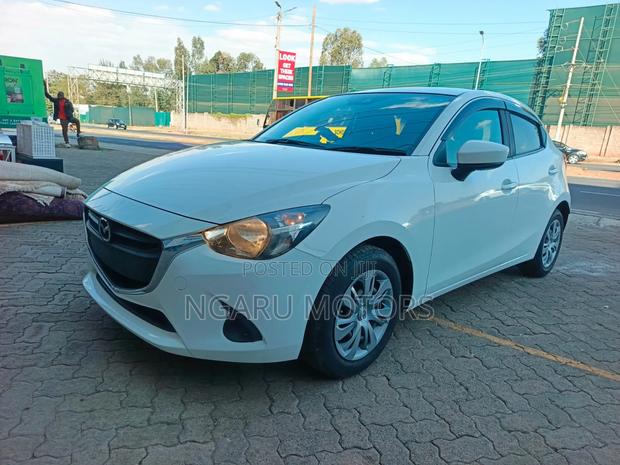 Toyota Vitz 2019 White