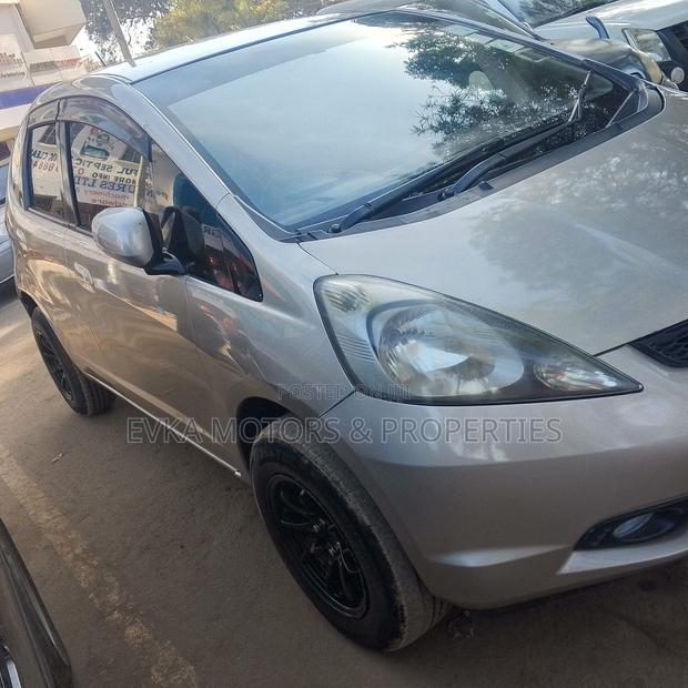 Honda Fit 2010 Silver