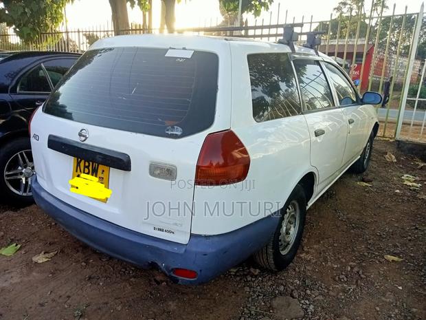 Nissan Advan 2006 White