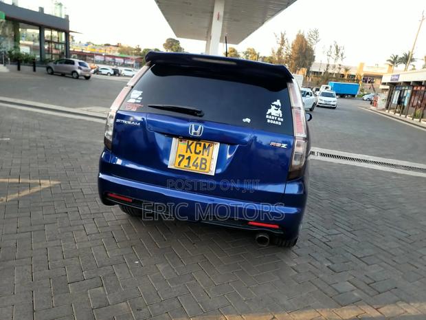 Honda Stream 2011 Blue