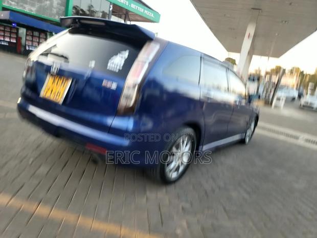Honda Stream 2011 Blue