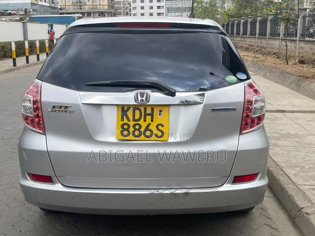 Honda Fit Shuttle 2015 Silver