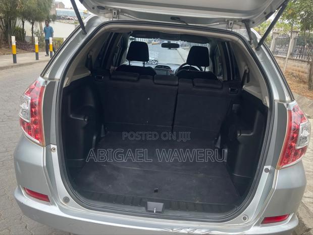 Honda Fit Shuttle 2015 Silver