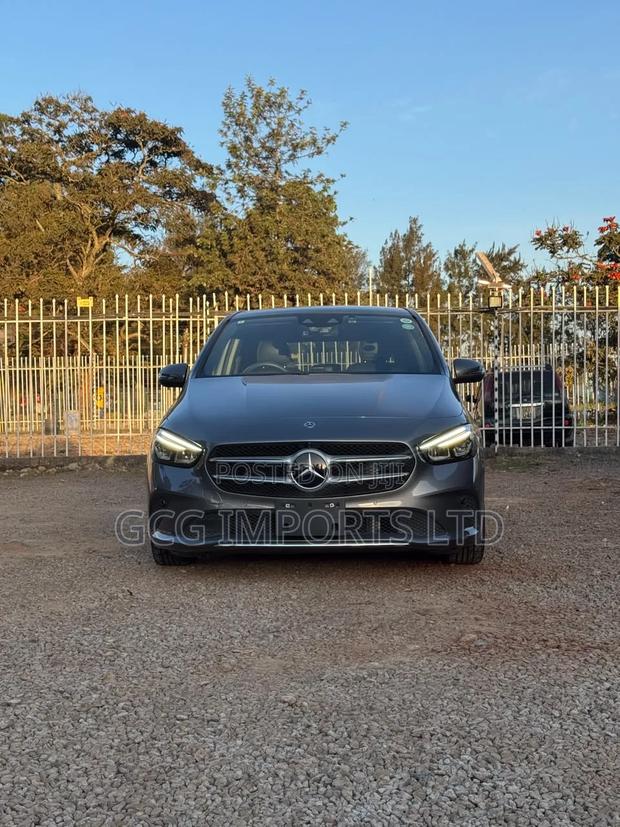 Mercedes-Benz B-Class 2019 Gray
