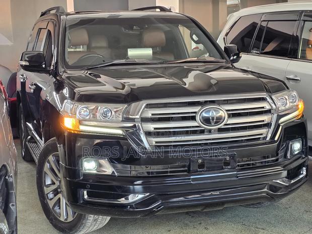 Toyota Land Cruiser 2018 Gray